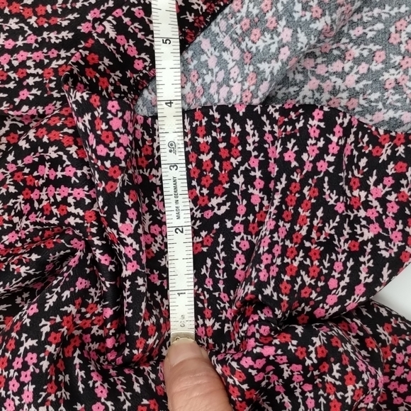 LOFT Multi Floral Elastic Waist Drawstring Shorts Size XL - Picture 8 of 9